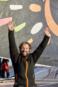 Single-handed sailing round the world record .