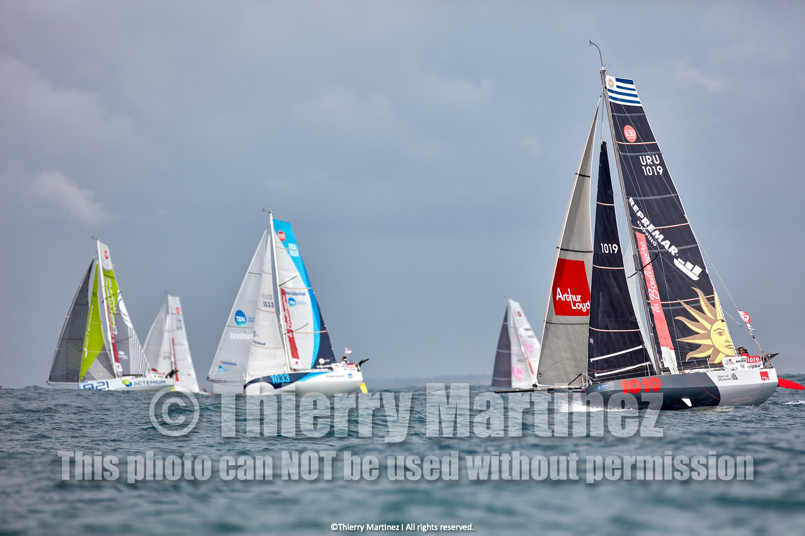 23_22611   © Thierry Martinez. LES SABLES D'OLONNE, 85 - FRANCE 25 septembre 2023.Départ MINI TRANSAT 2023. Départ du Dimanche 24 septembre retardé au Lundi 25 Sept .Les Sables d’Olonne (FRA)    Santa Cruz de la Palma ( Canaries)    St François ( Guadeloupe): 4050 NM.