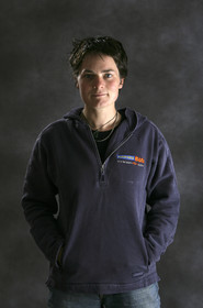 Ellen MacArthur Solo round the world record , finish(FRA)