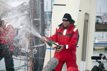 13_02620  2012 13 VENDEE GLOBE. Arrival in Les sables d'Olonne (