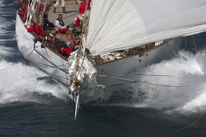 JP Morgan Asset Management Round The Island Race.