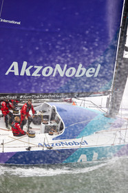 THM-17_062218_team AkzoNobel