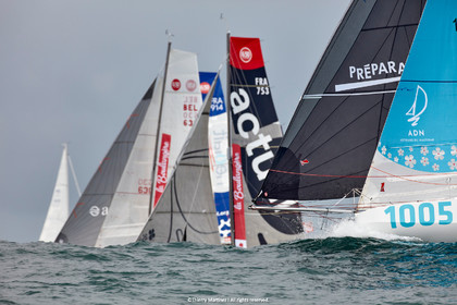 23_22387   © Thierry Martinez. LES SABLES D'OLONNE, 85 - FRANCE 25 septembre 2023.Départ MINI TRANSAT 2023. Départ du Dimanche 24 septembre retardé au Lundi 25 Sept .Les Sables d’Olonne (FRA)    Santa Cruz de la Palma ( Canaries)    St François ( Guadeloupe): 4050 NM.