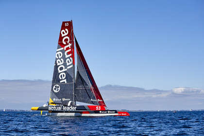 THM-19_16716_ARMEN RACE