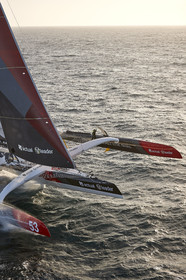 « ULTIM ACTUAL LEADER , Skipper Yves Le Blevec.