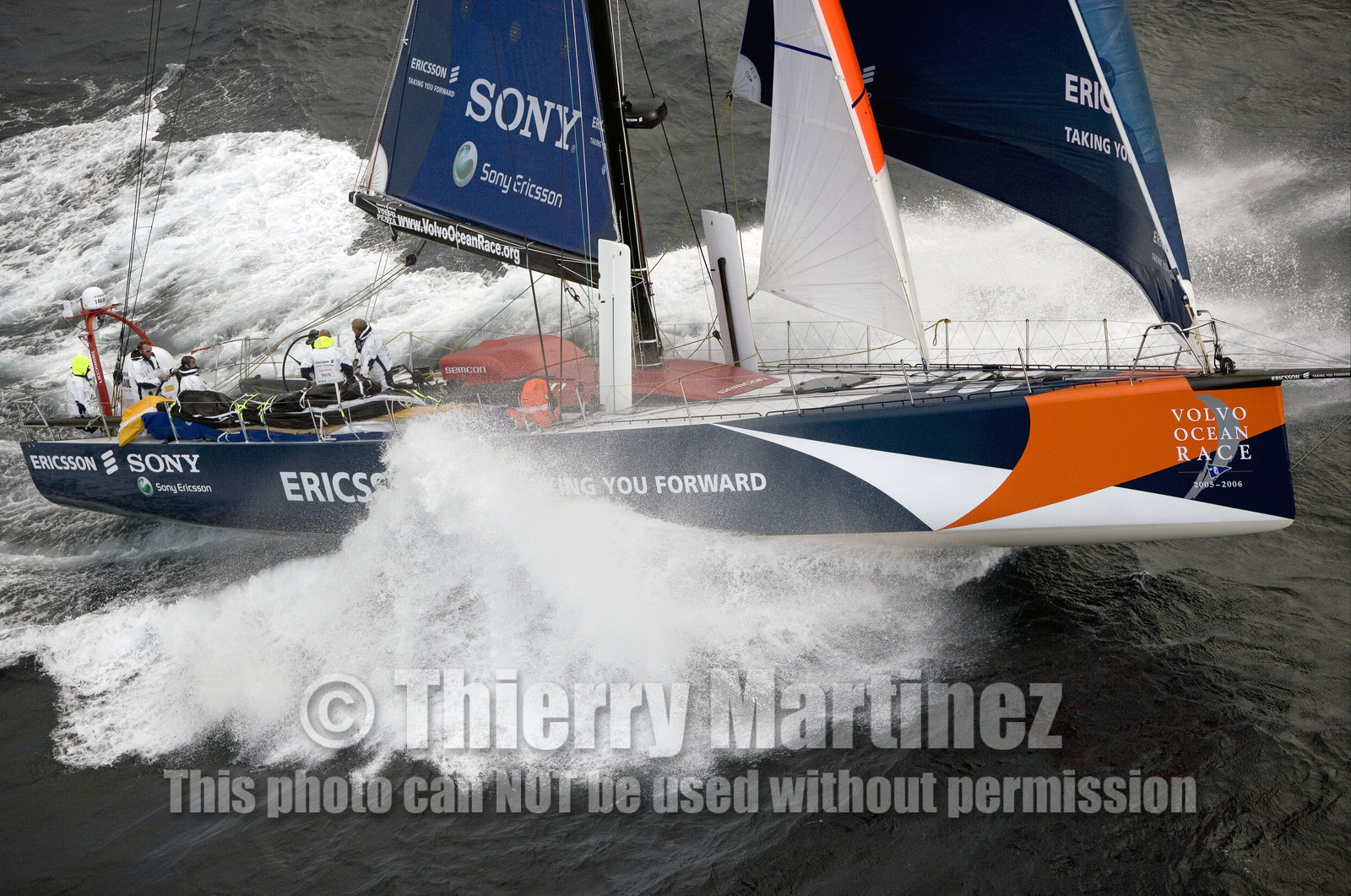 VOLVO OCEAN RACE START - VIGO-SPAIN- 12NOV 2005