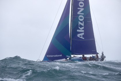 THM-17_062908_team AkzoNobel