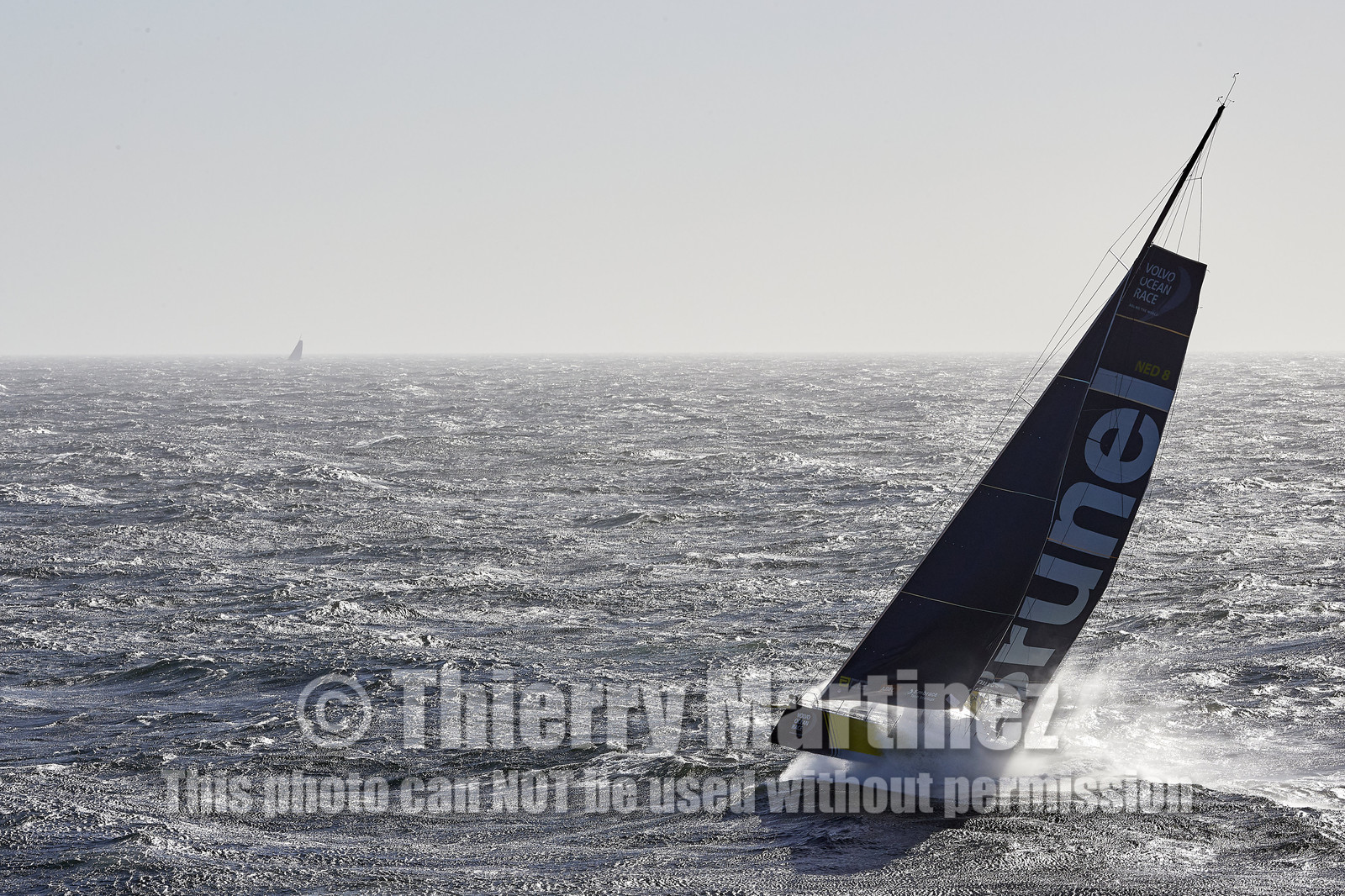 THM-17_119115_VOR-CAPE-TOWN-Start-Leg3