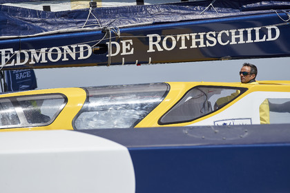 THM-19_15692_ARMEN RACE