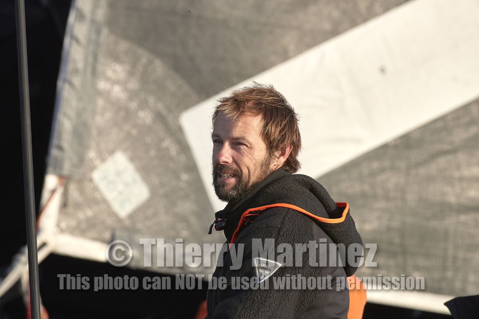 Single-handed sailing round the world record .