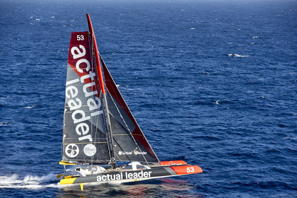 « ULTIM ACTUAL LEADER , Skipper Yves Le Blevec.