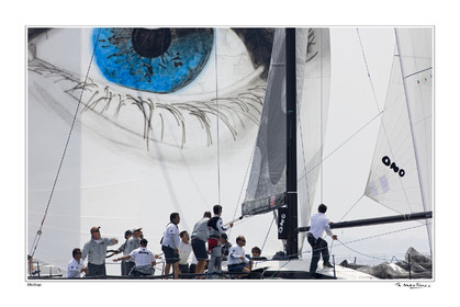 Photo disponible en tirage photo Fine Art,tirage original limités à 30 exemplaires.Chaque tirage est numéroté avec certificat d’authenticité signé.Pour choisir le format et support merci d'utiliser le caddie à coté de la photo.Formats disponibles : Tirage sur papier ( tirage seul) :  30x45 cm   40x60 cm  60x90 cm. Vous pouvez choisir le tirage avec un fond blanc ou noir , à votre convenance. Tirage sur papier contrecollé sur Dibond ( pas de bord blanc ou noir autour de l'image), avec système d'attache au dos:  30x45 cm   40x60 cm  50x75 cm  80x120cm.Tirage sur toile ( Canvas) monté sur chassis bois (pas de bord blanc ou noir autour de l'image), avec système d'attache au dos :  50x75 cm  80x120cm.Expédition ( Dans le monde entier): Colissimo (assurance) avec signature à réception. 48h pour la France métropolitaine.Il est possible de récupérer les tirages à La Galerie du Golfe (sans frais d'expèdition).Conditionnement tirages seuls: tube cylindrique renforcé + boite.