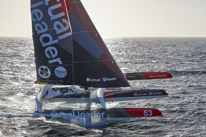 « ULTIM ACTUAL LEADER , Skipper Yves Le Blevec.