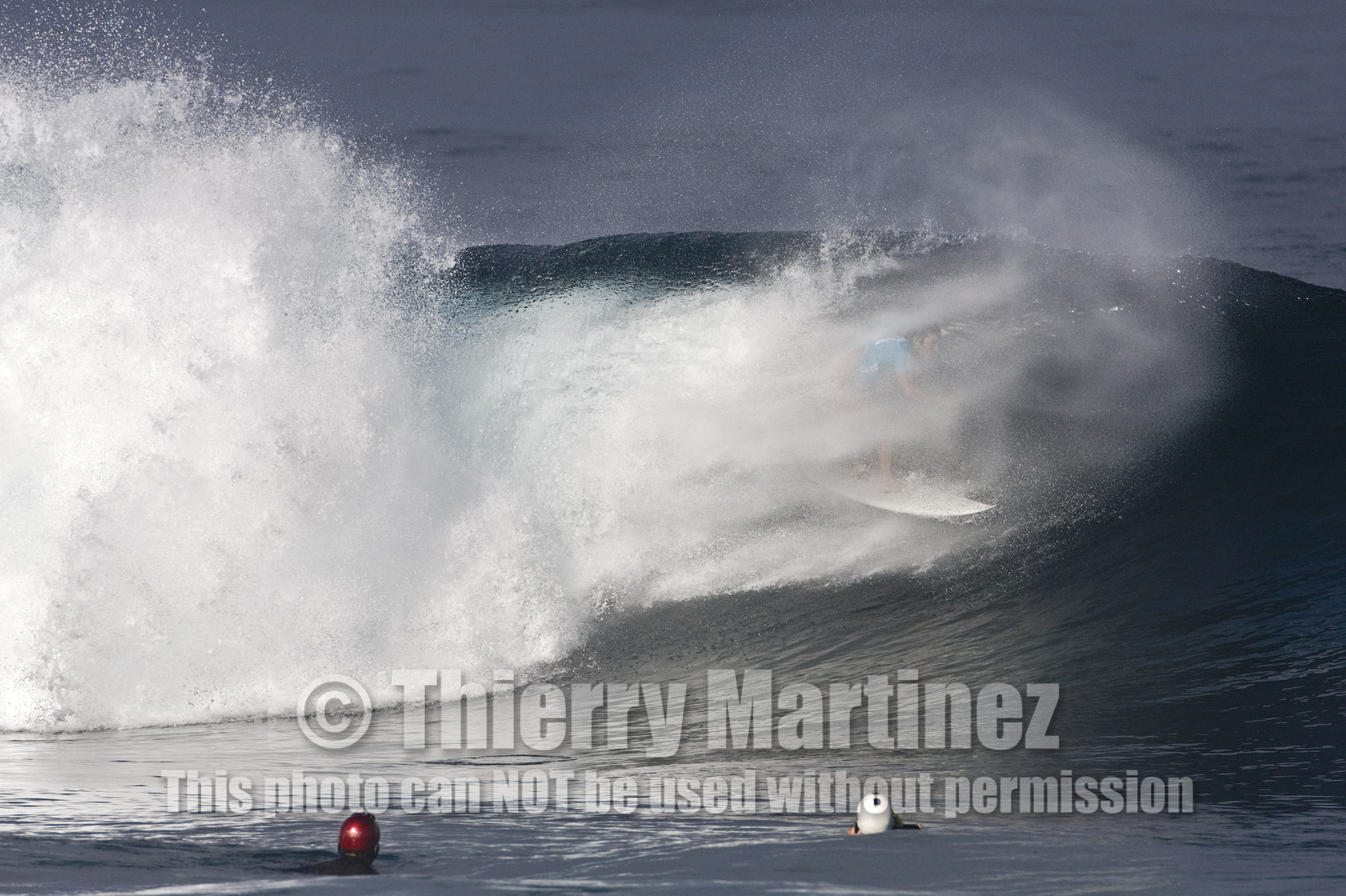 2011 VOLCOM PIPE PRO  ( Surf contest) at Banzai Pipeline Beach, North Shore - Oahu - Hawaii.
