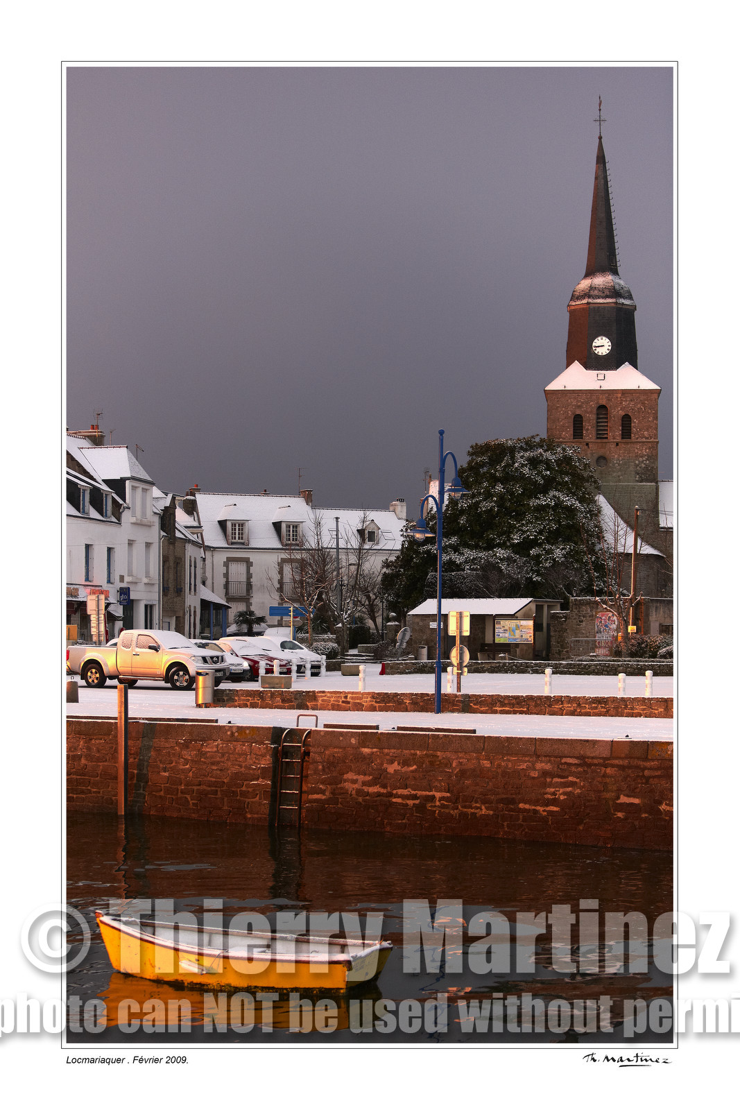 Photo disponible en tirage photo Fine Art,tirage original limités à 30 exemplaires.Chaque tirage est numéroté avec certificat d’authenticité signé.Pour choisir le format et support merci d'utiliser le caddie à coté de la photo.Formats disponibles : Tirage sur papier ( tirage seul) :  30x45 cm   40x60 cm  60x90 cm. Vous pouvez choisir le tirage avec un fond blanc ou noir , à votre convenance. Tirage sur papier contrecollé sur Dibond ( pas de bord blanc ou noir autour de l'image), avec système d'attache au dos:  30x45 cm   40x60 cm  50x75 cm  80x120cm.Tirage sur toile ( Canvas) monté sur chassis bois (pas de bord blanc ou noir autour de l'image), avec système d'attache au dos :  50x75 cm  80x120cm.Expédition ( Dans le monde entier): Colissimo (assurance) avec signature à réception. 48h pour la France métropolitaine.Il est possible de récupérer les tirages à La Galerie du Golfe (sans frais d'expèdition).Conditionnement tirages seuls: tube cylindrique renforcé + boite.