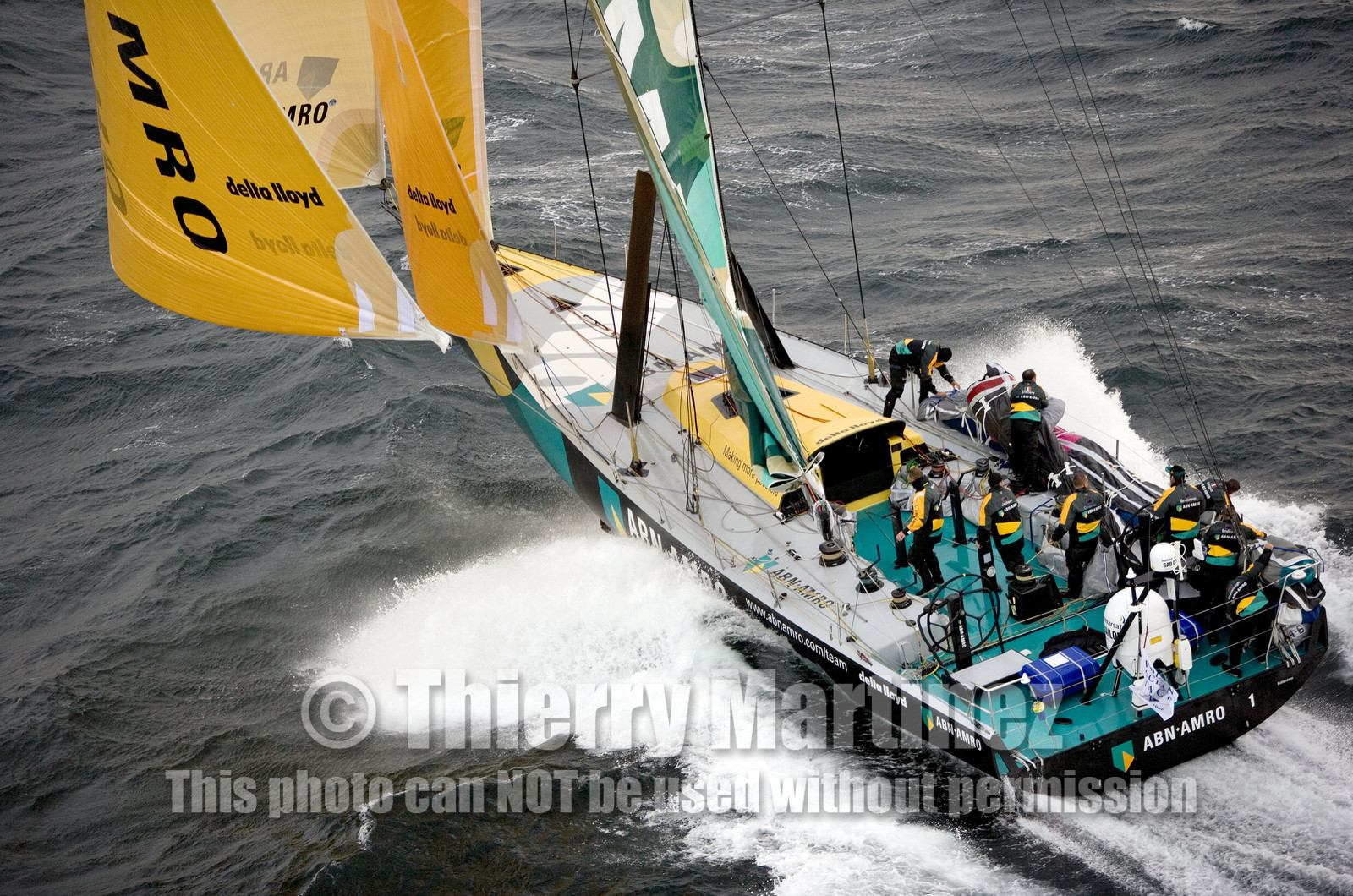 VOLVO OCEAN RACE START - VIGO-SPAIN- 12NOV 2005