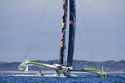 THM-19_15996_ARMEN RACE