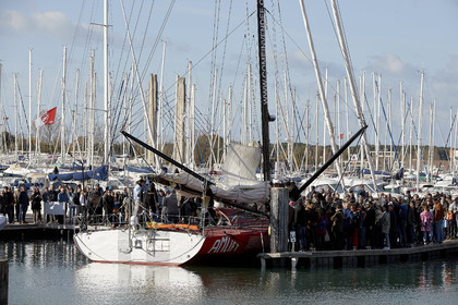 Départ de Jeff Pellet (FRA) sur son bateau COME IN VENDEE POUR UN TOUR DU MONDE;