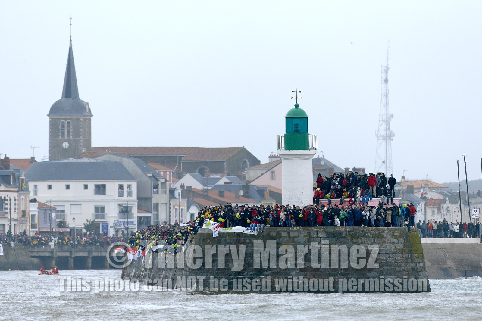 2012 13 VENDEE GLOBE. Winner arrival in Les sables d'Olonne (FRA