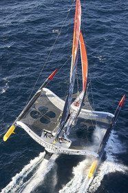 « ULTIM ACTUAL LEADER , Skipper Yves Le Blevec.