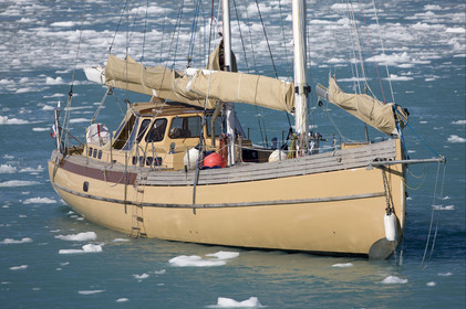 Schooner LA LOUISE sailing on west coast of Greenland.