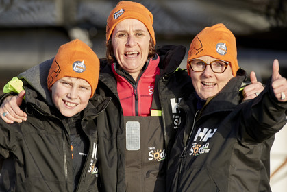 Single-handed sailing round the world record .