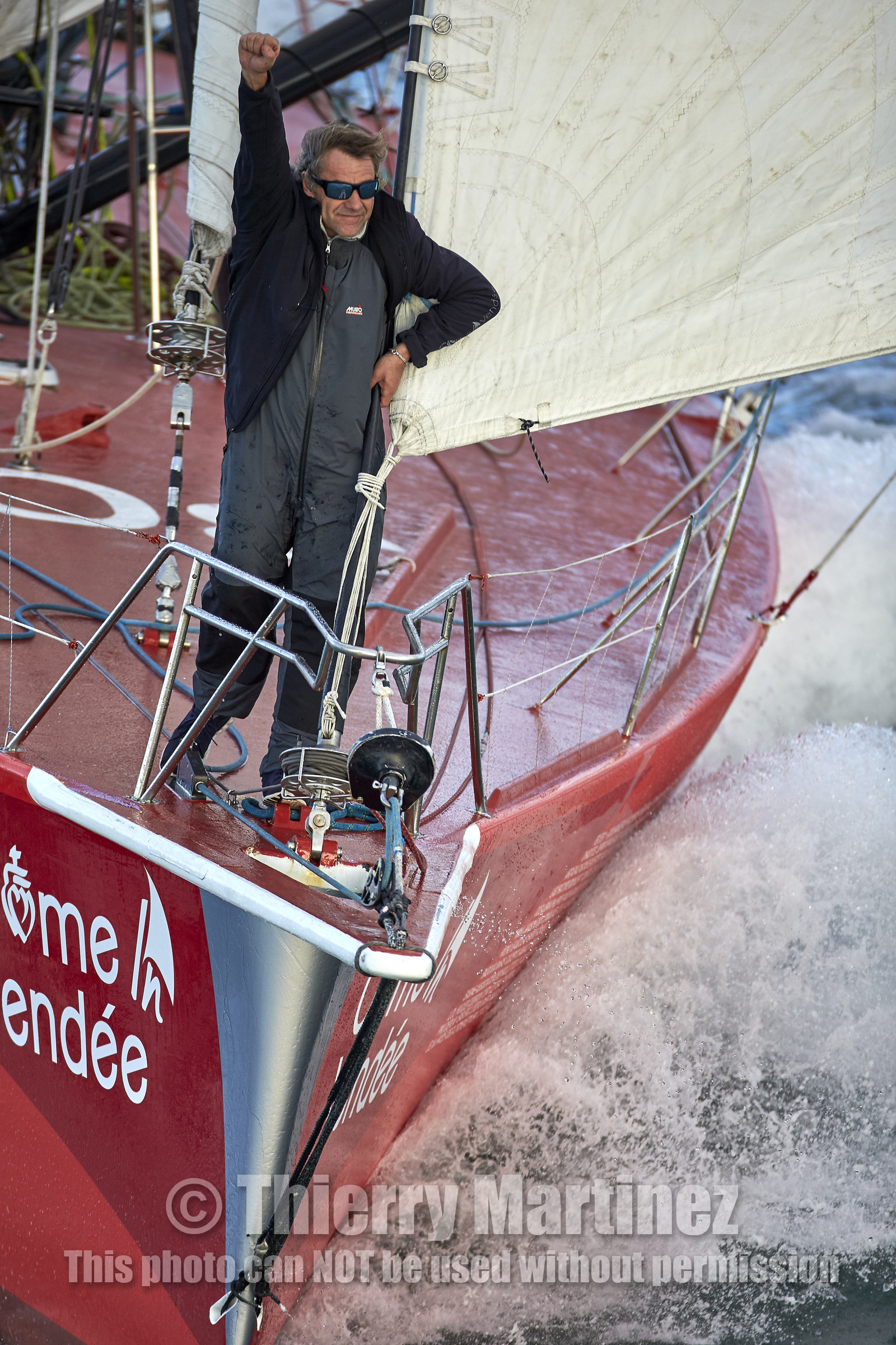 Départ de Jeff Pellet (FRA) sur son bateau COME IN VENDEE POUR UN TOUR DU MONDE;
