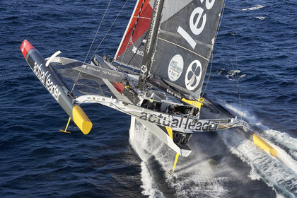 « ULTIM ACTUAL LEADER , Skipper Yves Le Blevec.