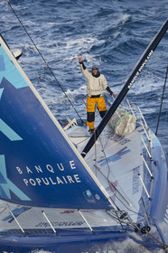 THM-17_000103_VendeeGlobeFinish