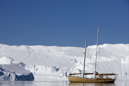 Schooner LA LOUISE sailing on west coast of Greenland.