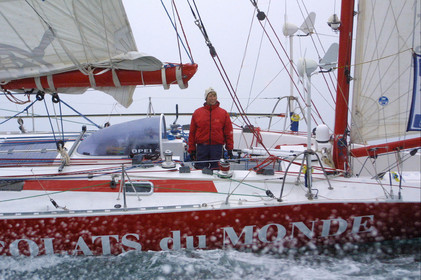 ©ThMartinez. Vendee Globe 2000. Les Sables d'Olonne (FRA) 5th March 2001..Joe Seeten (FRA) Region Nord pas de Calais-Chocolats du monde finish 10th .in his first single handed round the world in 115 days 16hours 45mns.