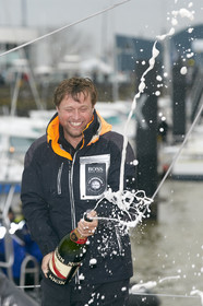 13_01648  2012 13 VENDEE GLOBE. Arrival in Les sables d'Olonne (