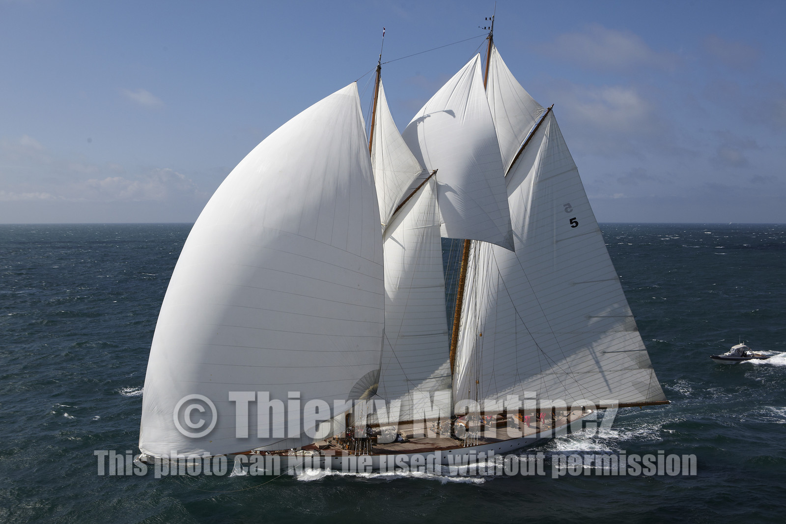 JP Morgan Asset Management Round The Island Race.