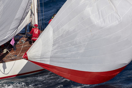 THM-21_22937_VOILES ST TROPEZ DAY 2 HELI