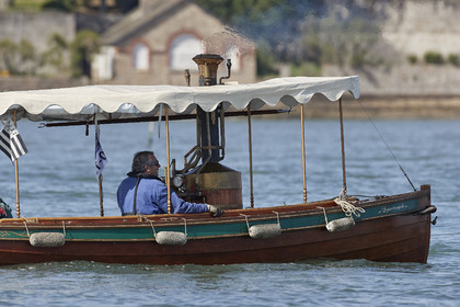 THM-17_011663-Semaine du Golfe - Parade