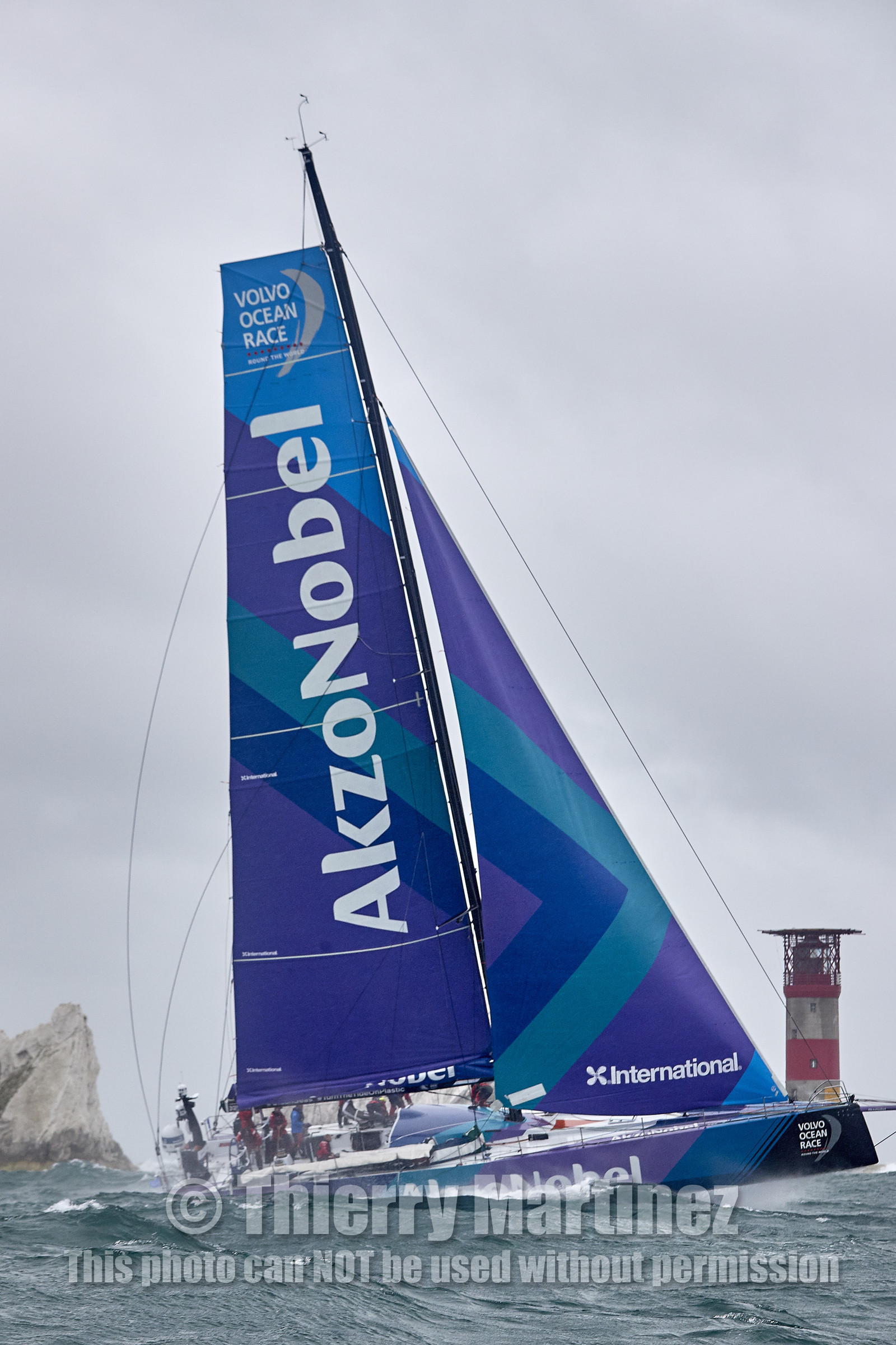 THM-17_062714_team AkzoNobel