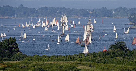 Semaine du Golfe 2015. Parade d'arrivée de la flotte.