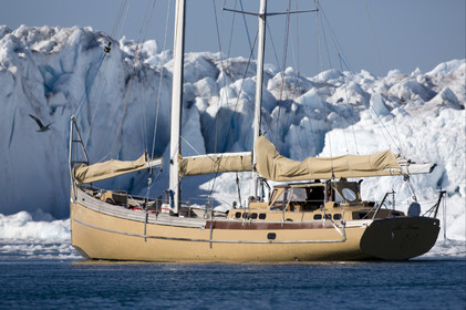 Schooner LA LOUISE sailing on west coast of Greenland.