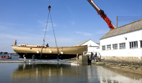 Launch of Thierry Dubois (FRA) new schooner LA LOUISE