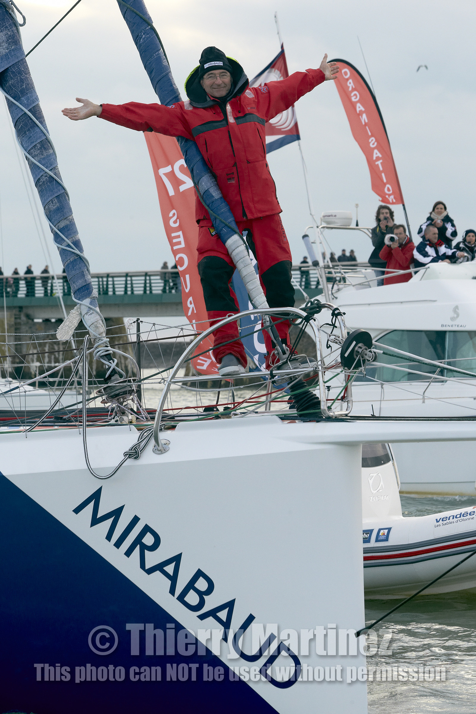 13_02545 2012 13 VENDEE GLOBE. Arrival in Les sables d'Olonne (F