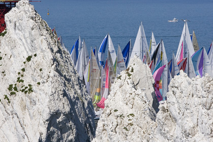 ROUND THE ISLAND RACE, ISLE OF WIGHT-UK . 3  June 2006.