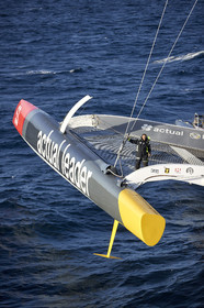 « ULTIM ACTUAL LEADER , Skipper Yves Le Blevec.