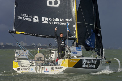 22_35039   © Thierry Martinez.ST NAZAIRE, FRANCE.07 Sept 2022.53éme édition de la Solitaire du Figaro.Arrivée de la 3éme étape , Ronan    St Nazaire.Tom Laperche (Région Bretagne-CMB Performance) vainqueur de l’étape et de l’édition de la Solitaire du Figaro 2022.