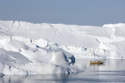 Schooner LA LOUISE sailing on west coast of Greenland.