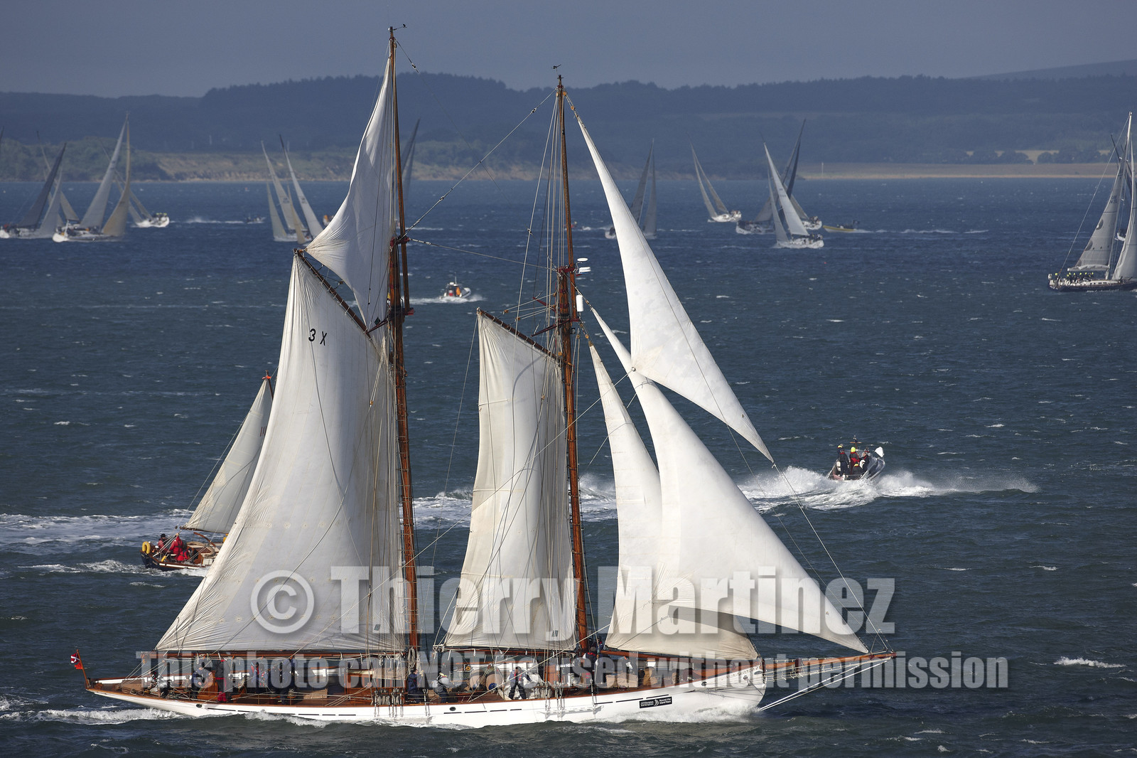 JP Morgan Asset Management Round The Island Race.