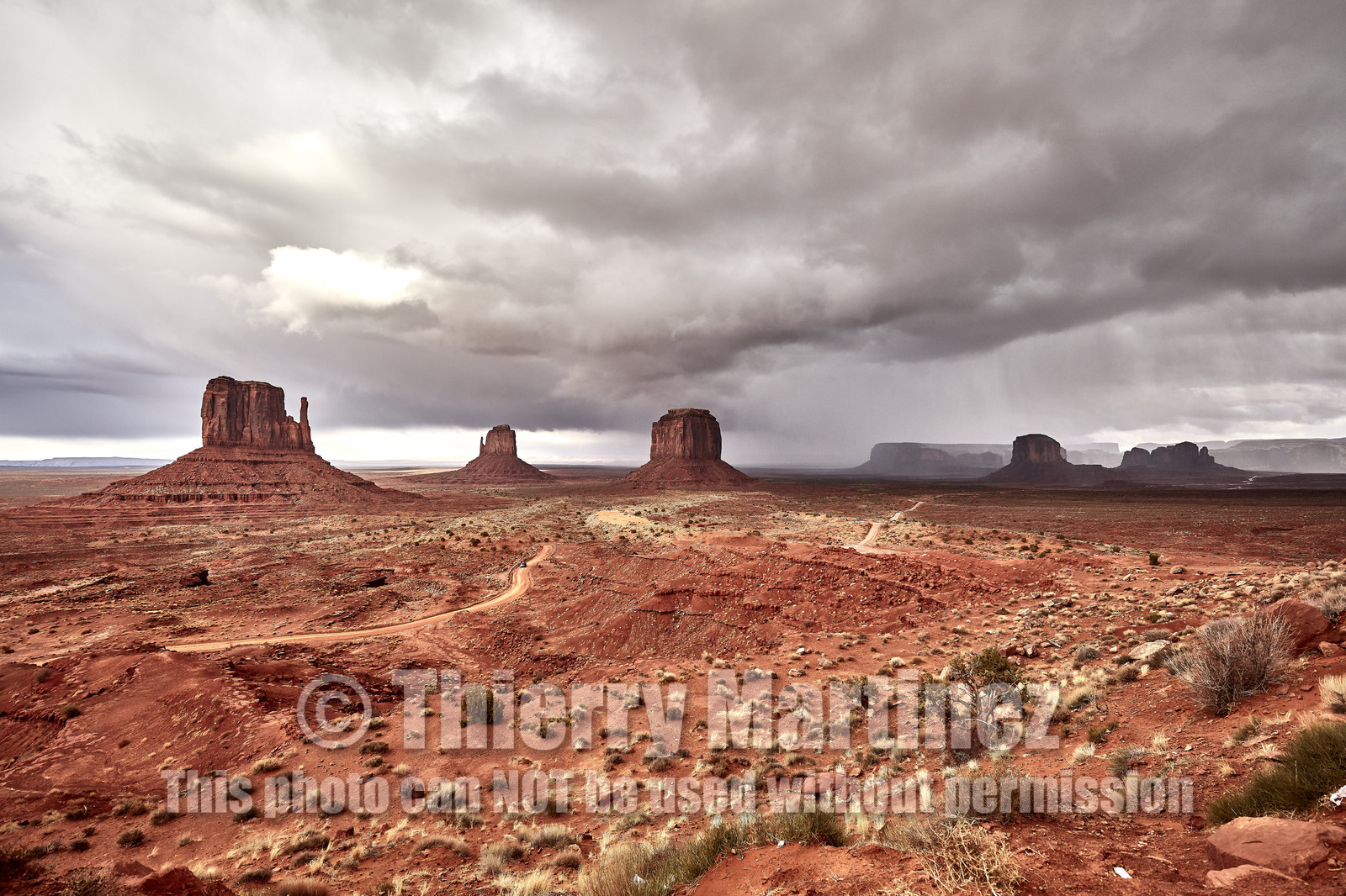 THM-18_055395-MONUMENT VALLEY