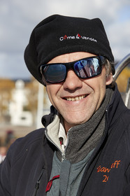 Départ de Jeff Pellet (FRA) sur son bateau COME IN VENDEE POUR UN TOUR DU MONDE;