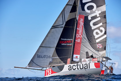 23_22206   © Thierry Martinez. LES SABLES D'OLONNE, 85 - FRANCE 25 septembre 2023.Départ MINI TRANSAT 2023. Départ du Dimanche 24 septembre retardé au Lundi 25 Sept .Les Sables d’Olonne (FRA)    Santa Cruz de la Palma ( Canaries)    St François ( Guadeloupe): 4050 NM.