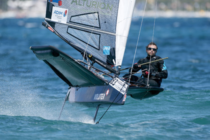 2015 McDougall + McConaghy Moth Worlds. Sorrento - VIC AUSTRALIA  . 6 16 January 2015. Organize by Sorrento Sailing Couta Boat Club.