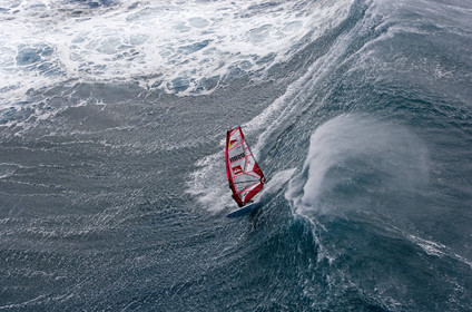 Ho'okipa beach HAWAII - USA . Jan 2007.